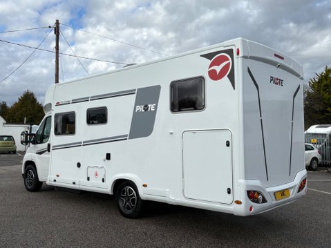 Pilote P740FGJ Evidence 8