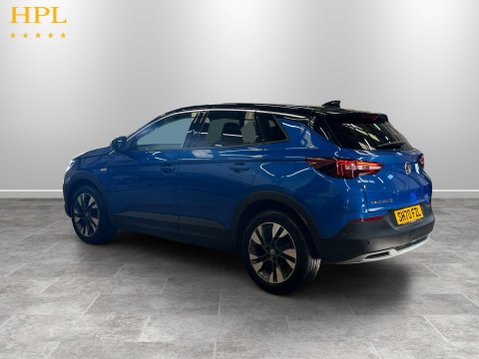 Vauxhall Grandland X 1.2 Turbo SRi Nav SUV 5dr Petrol Auto Euro 6 (s/s) (130 ps) 5