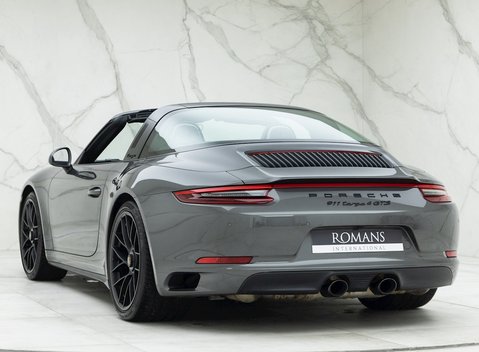 Porsche 911 Targa 4 GTS (991.2) Targa 4