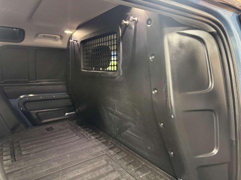 Land Rover Defender 3.0 D250 MHEV SE Hard Top SUV 5dr Diesel Auto 4WD MWB Euro 6 (s/s) (250 ps) 52