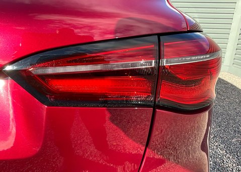 MG HS 1.5 T-GDI EXCLUSIVE DCT 12