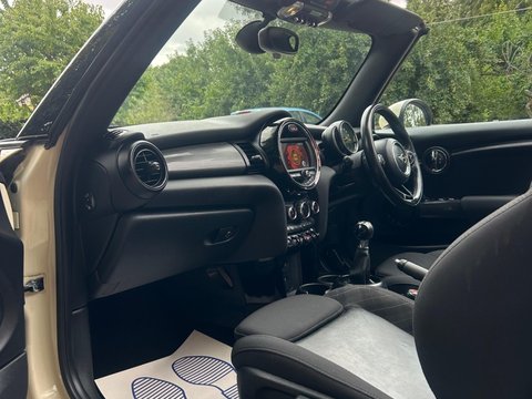 Mini Convertible 1.5 Cooper Euro 6 (s/s) 2dr 15