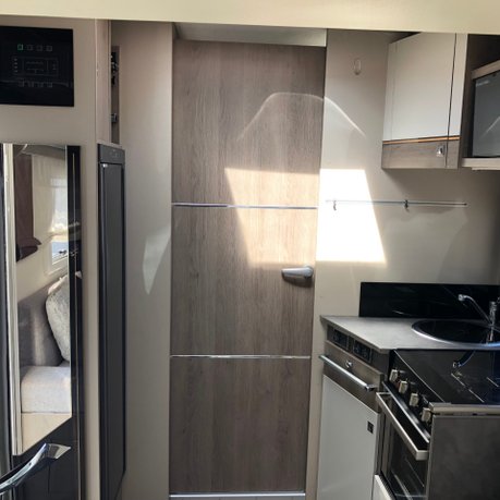 Chausson Titanium 720 Titanium 720 Automatic 6 Berth 3500Kg only 5000 miles 20