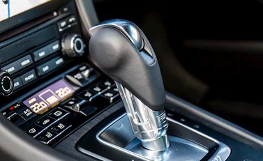 Porsche 911 Targa 4 GTS (991.2) 8