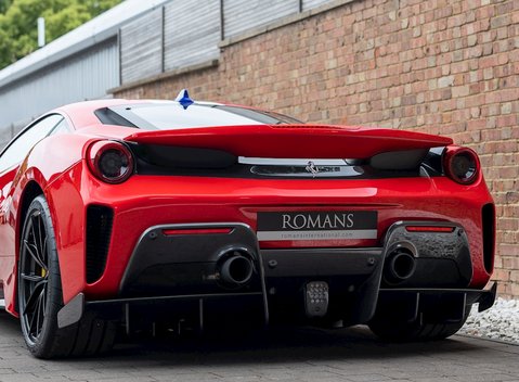 Ferrari 488 Pista 27