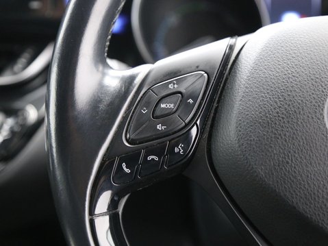 Toyota C-HR 1.8 VVT-h Dynamic CVT Euro 6 (s/s) 5dr 11