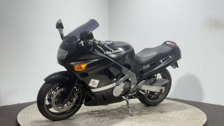 Kawasaki ZZR 1991 CLASSIC SPORTS TOURER PROJECT BIKE SPARES OR REPAIR 600CC 6