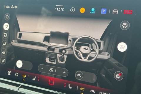 MAN TGE 3.180 4Motion Standard Lr DCIV - DSG Auto - 6 Seats 20