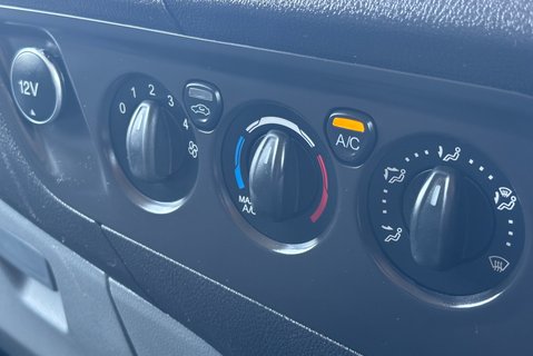 Ford Transit Custom 310 L1 105 ps Base Panel Van - Air Con 17