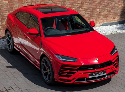 Lamborghini Urus 8