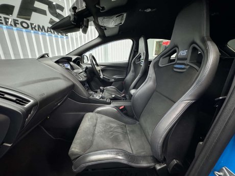 Ford Focus 2.3T EcoBoost RS Hatchback 5dr Petrol Manual AWD Euro 6 (s/s) (350 ps) 8