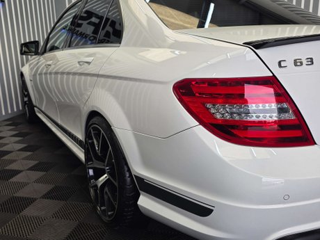 Mercedes-Benz C Class 6.3 C63 V8 AMG Edition 507 Saloon 4dr Petrol SpdS MCT Euro 5 (507 ps) 26