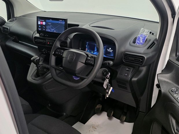 Citroen Berlingo BERLINGO XL DIESEL 1.5 Blue HDi 100ps Van Driver 16
