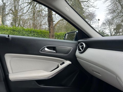 Mercedes-Benz A Class 1.6 A180 Sport 7G-DCT Euro 6 (s/s) 5dr 22