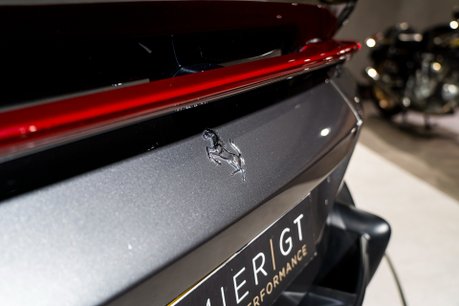 Ferrari 12Cilindri COUPE. HISTORIC PAINTWORK. PASSENGER DISPLAY. LIFT. PANO ROOF. CARBON INT. 52