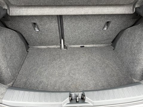 Nissan MICRA IG-T TEKNA AUTO 47