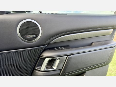 Land Rover Discovery SDV6 HSE LUXURY 21