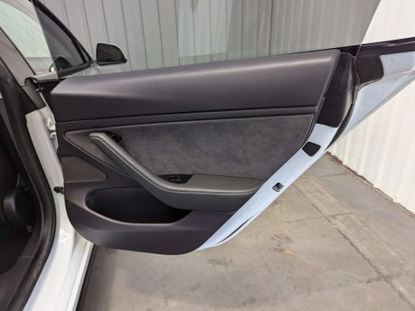 Tesla Model 3 Model 3 Performance AWD 4WD 4dr 61