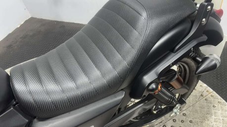 Sinnis Hoodlum 125 2019 ONLY 200 MILES NEW MOT SERVICED 125CC CRUISER BIKE 28