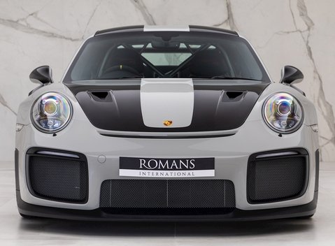 Porsche 911 (991.2) GT2 RS Weissach 4