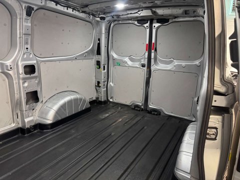 Ford Transit Custom 2.0 Transit Custom 300 Limited EcoBlue 26