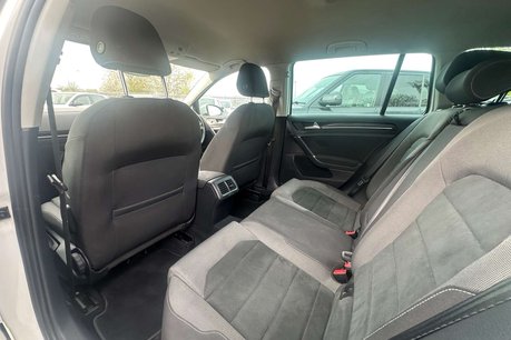 Volkswagen Golf 2.0 Golf GT TDI Semi-Auto 5dr 24