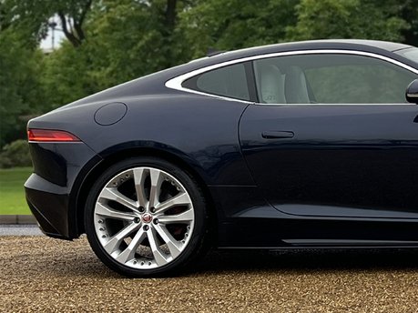Jaguar F-Type V6 S AWD 9