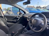 Peugeot 208 ACCESS PLUS 11