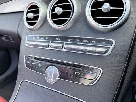 Mercedes-Benz C Class C 220 D 4MATIC AMG LINE 17