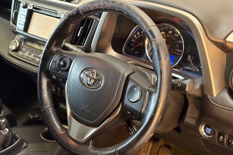 Toyota Rav4 2.2 D-4D Invincible SUV 5dr Diesel Manual 4WD Euro 5 (150 ps) 40