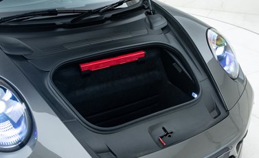 Porsche 911 Targa 4 (992) 54