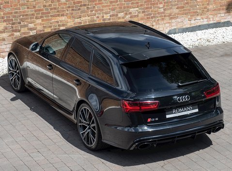 Audi RS6 Avant Performance 9