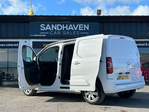 Vauxhall Combo 1.5 Turbo D 2300 Pro Panel Van 5dr Diesel Manual L1 H1 Euro 6 (s/s) (100 ps 11