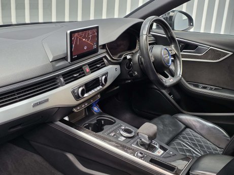 Audi S4 3.0 TFSI V6 Saloon 4dr Petrol Tiptronic quattro Euro 6 (s/s) (354 ps) 17