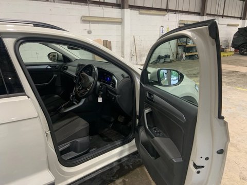 Volkswagen T-Roc LIFE TSI DSG 17
