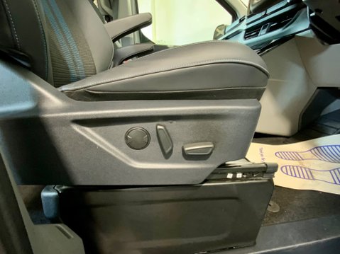 Ford Transit Custom 320 SPORT L2H1 DCIV ECOBOOST 14