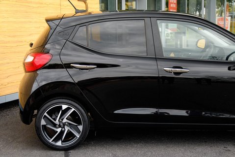 Hyundai i10 PREMIUM 7