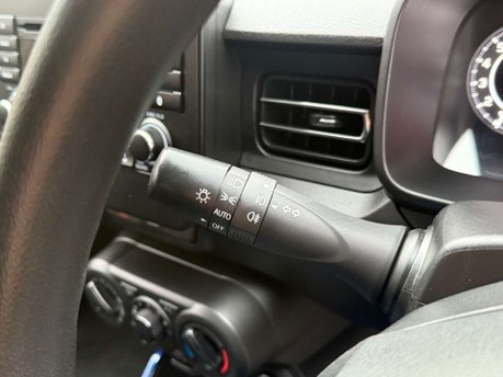 Suzuki Ignis 1.2 Ignis SZ3 DualJet MHEV 5dr 21