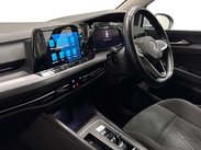 Volkswagen Golf 1.5 Golf Style eTSI Semi-Auto 5dr 2