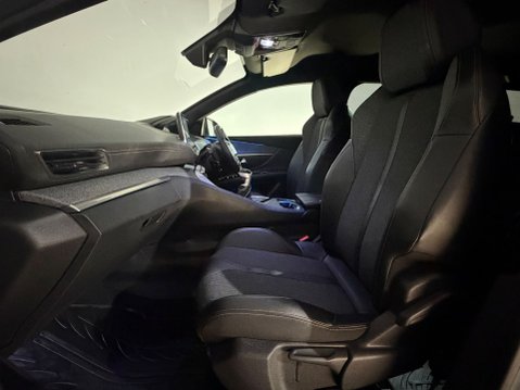 Peugeot 5008 BLUEHDI S/S GT LINE 17