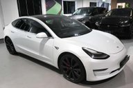 Tesla Model 3 PERFORMANCE AWD 1