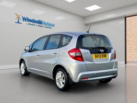 Honda Jazz 1.4 i-VTEC ES CVT Euro 5 5dr 8