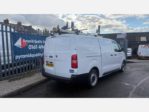 Vauxhall Vivaro 2.0 Turbo D 3100 Edition L2 H1 Euro 6 (s/s) 5dr 11