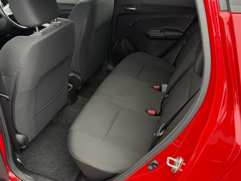 Suzuki Swift 1.2 Dualjet 83 12V Hybrid SZ-L 5dr 37