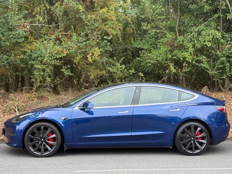 Tesla Model 3 Model 3 Performance AWD 4WD 4dr 18