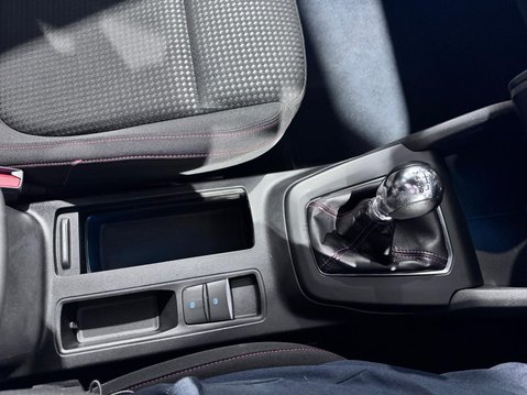 Ford Focus 1.0T EcoBoost ST-Line Euro 6 (s/s) 5dr 17