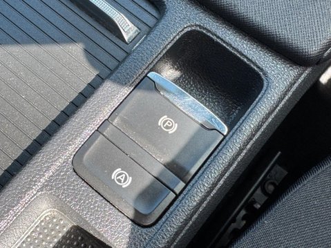 Skoda Octavia 2.0 TDI SE Technology Euro 6 (s/s) 5dr 39