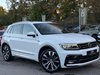 Volkswagen Tiguan R-LINE TECH TDI 4MOTION DSG -TOWBAR -ELECTRIC TAILGATE -KEYLESS -CARPLAY