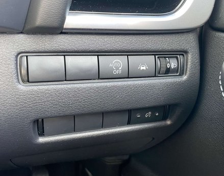 Nissan Qashqai 1.3 Qashqai N-Connecta DiG-T MHEV 5dr 55