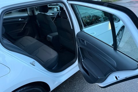 Volkswagen e-Golf E-GOLF - 12 MONTHS MOT -APPLE CAR PLAY  31